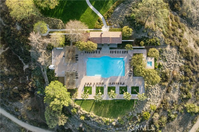 Image 62 of 71 For 26816 Fairlain Drive