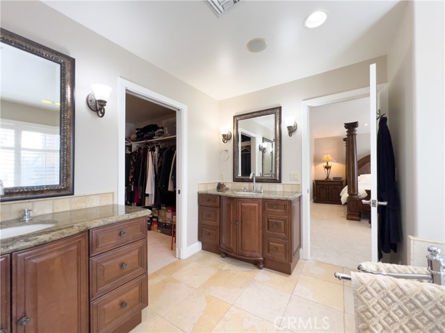1706 Port Margate Place, Newport Beach CA: https://media.crmls.org/medias/83ac940f-c7b6-45dc-a134-542573e83802.jpg