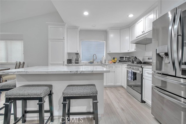 Detail Gallery Image 12 of 26 For 959 Kenwood St, Upland,  CA 91784 - – Beds | – Baths