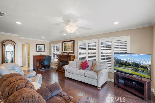 Detail Gallery Image 10 of 32 For 6207 E Breton Cir, Orange,  CA 92869 - 3 Beds | 2/1 Baths