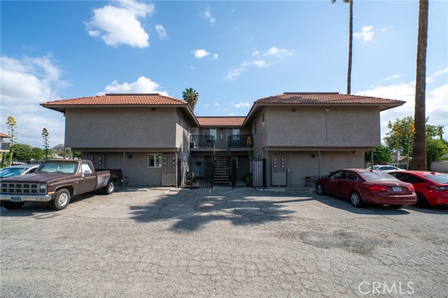 5746 Tilton Avenue, Jurupa Valley CA: https://media.crmls.org/medias/83addfc0-0f58-43ff-bf45-0c5fb0649e7c.jpg