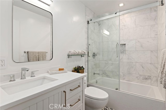 160 Ash Avenue, Carpinteria CA: https://media.crmls.org/medias/83ae1b5e-551e-4dc1-bdb4-aa16bd20bb9e.jpg