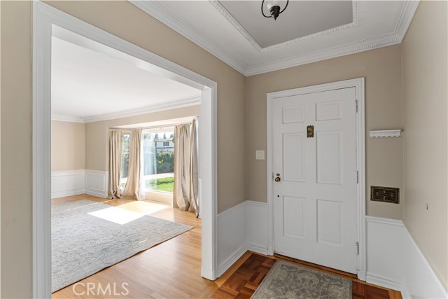 Detail Gallery Image 4 of 19 For 23017 Sylvan Street, Woodland Hills,  CA 91367 - 3 Beds | 2/1 Baths