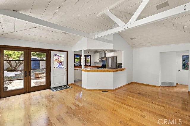 490 Agate, Laguna Beach CA: https://media.crmls.org/medias/83aec09c-91ce-4d0c-8f76-a920e19530ed.jpg