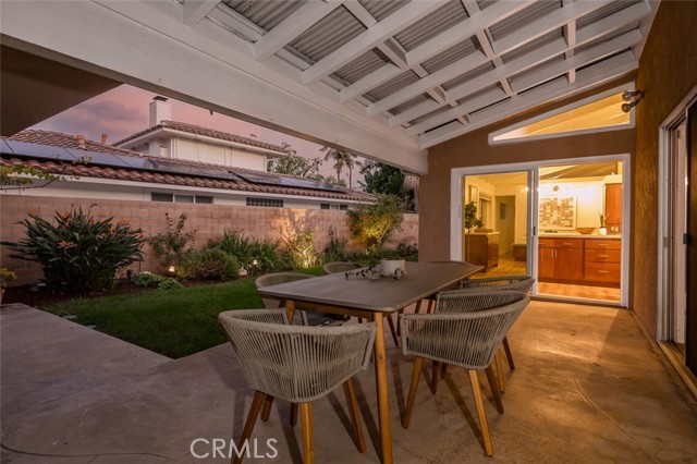 Detail Gallery Image 35 of 48 For 5360 E El Jardin St, Long Beach,  CA 90815 - 4 Beds | 3 Baths