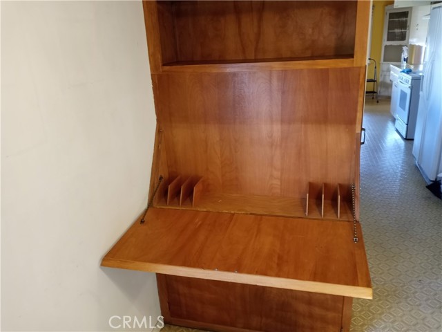 Built-in Desk