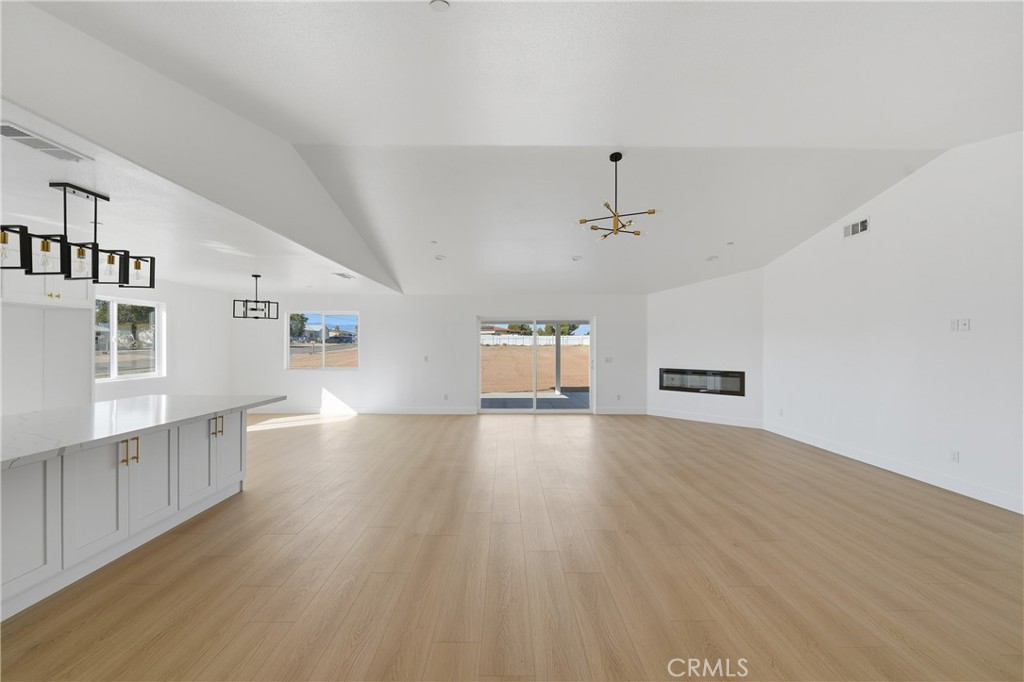 MLS #CV25250513 image #18