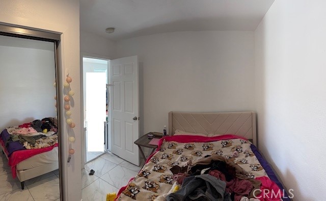 https://media.crmls.org/medias/83b0f02f-53c1-4cc1-b27d-28cf69516b2a.jpg?preset=X-Large