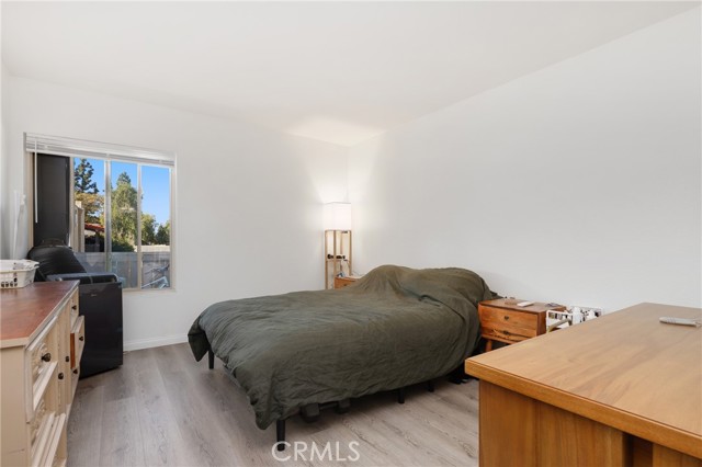 Detail Gallery Image 8 of 14 For 1345 Cabrillo Park Dr #Q02,  Santa Ana,  CA 92701 - 1 Beds | 1 Baths