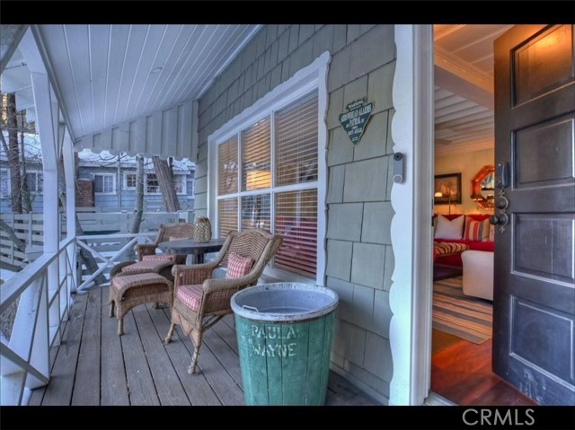 855 Lake Drive, Lake Arrowhead CA: https://media.crmls.org/medias/83b124f3-48a0-437e-b5b5-8cad3e22d045.jpg