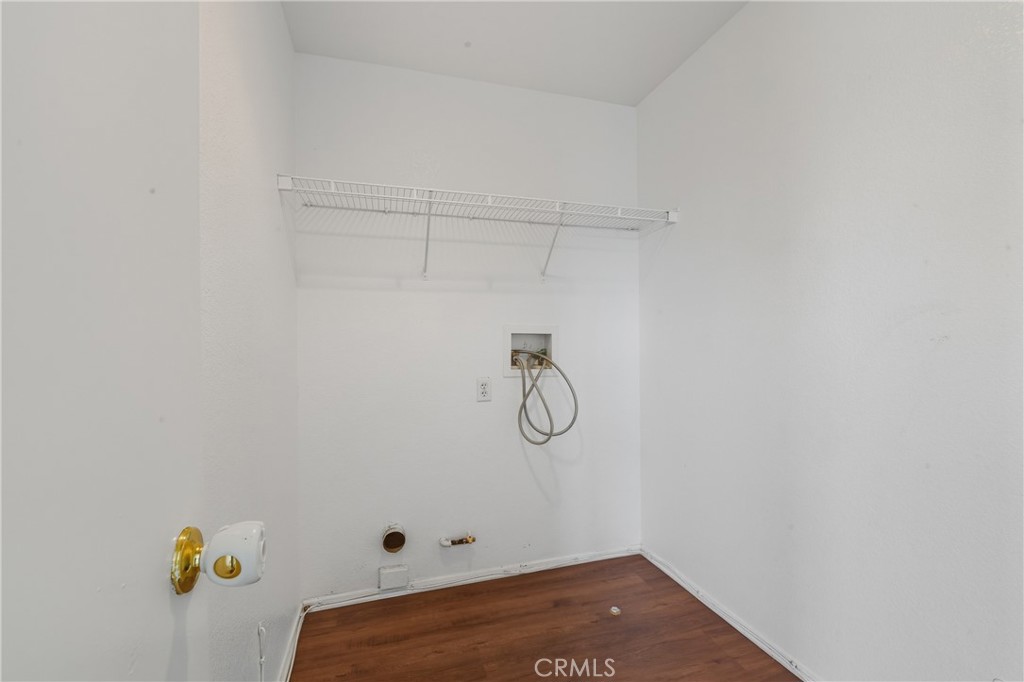 https://media.crmls.org/medias/83b23725-8429-4a70-a8e4-4b69daf31e6b.jpg?preset=X-Large