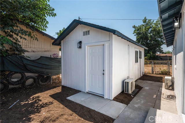 845 Garner Avenue, San Bernardino CA: https://media.crmls.org/medias/83b2ba52-3c6c-4a2c-9c40-cf912d0b604e.jpg