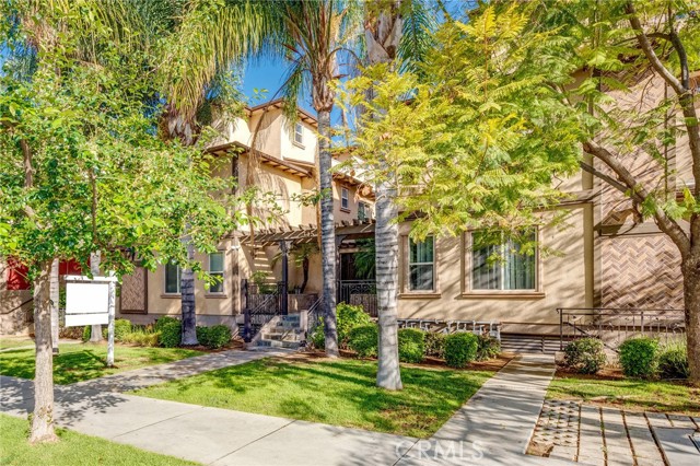 345 W Loraine Street, Glendale CA: https://media.crmls.org/medias/83b43314-e5ea-417a-9daa-253b1c21a2e5.jpg