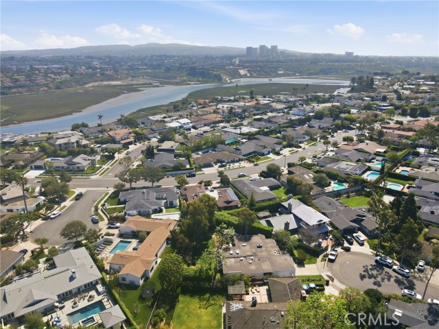 Detail Gallery Image 59 of 71 For 1633 Santiago, Newport Beach,  CA 92660 - 4 Beds | 3/1 Baths
