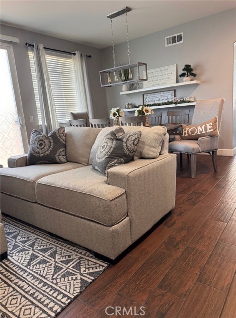 Detail Gallery Image 3 of 6 For 3120 Sand Pine Trl, Hemet,  CA 92545 - 5 Beds | 3/1 Baths