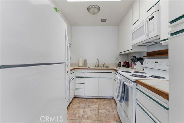 Detail Gallery Image 9 of 20 For 620 Church #6,  Redlands,  CA 92374 - 2 Beds | 2 Baths