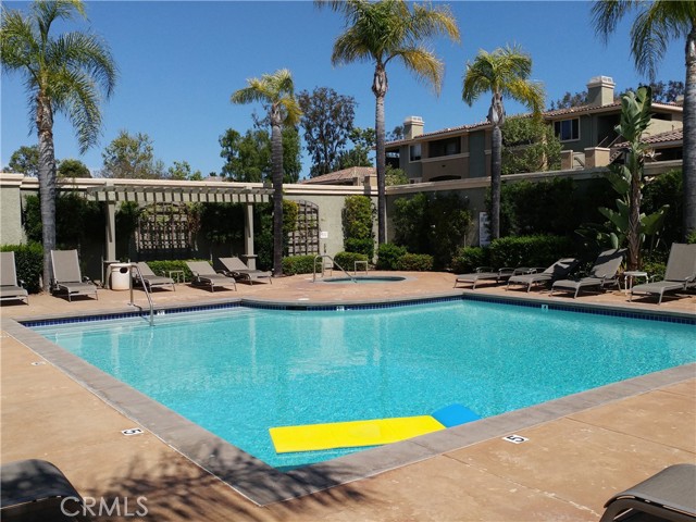 Detail Gallery Image 9 of 22 For 22681 Oakgrove Dr #427,  Aliso Viejo,  CA 92656 - 2 Beds | 2 Baths