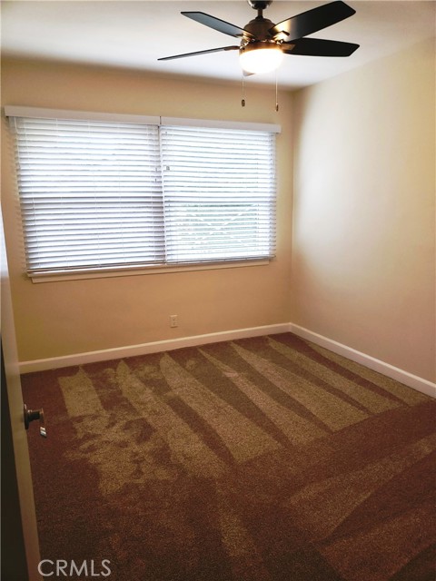 22436 Avenue San Luis photo 13