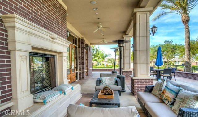 Detail Gallery Image 38 of 44 For 331 Hollyhill Dr, Bakersfield,  CA 93312 - 3 Beds | 2 Baths