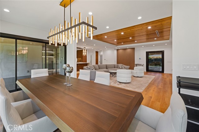 Detail Gallery Image 34 of 41 For 23103 Leonora, Woodland Hills,  CA 91367 - 3 Beds | 3 Baths