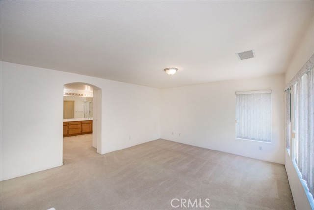 3018 Veranda Lane, Corona CA: https://media.crmls.org/medias/83b7d326-d2c5-4ff6-a283-50c345d8bc01.jpg