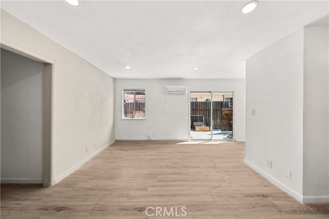 Detail Gallery Image 12 of 35 For 2121 Down, Riverside,  CA 92507 - – Beds | – Baths