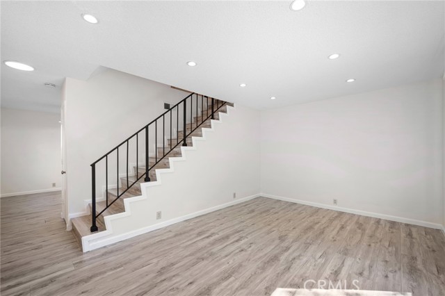 Detail Gallery Image 6 of 24 For 251 W Dryden St #16,  Glendale,  CA 91202 - 2 Beds | 1/1 Baths