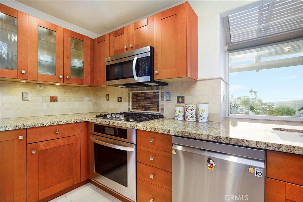 MLS #OC25272593 image #10