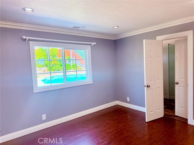 24811 Calle El Toro Grande, Lake Forest CA: https://media.crmls.org/medias/83ba5516-91e6-45bf-880f-63bba3cd3917.jpg