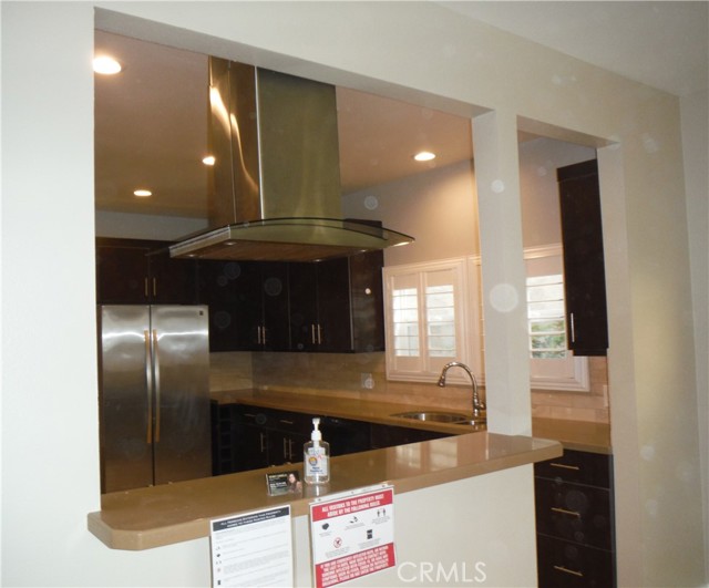 Detail Gallery Image 5 of 16 For 122 Roycroft Ave a,  Long Beach,  CA 90803 - 2 Beds | 1 Baths