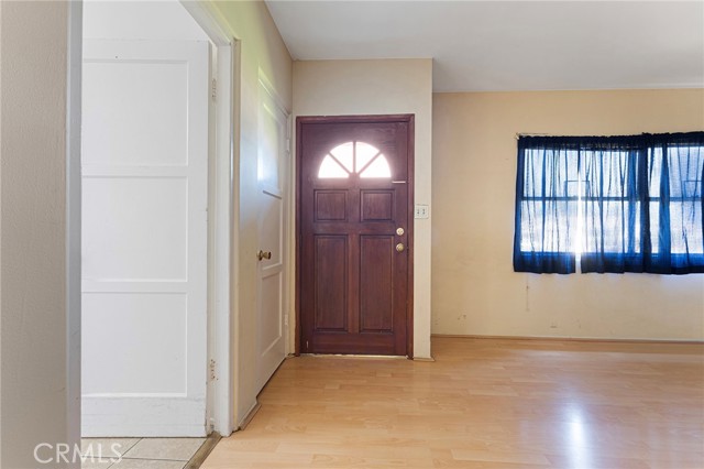 962 E Sandra Avenue, Arcadia CA: https://media.crmls.org/medias/83baeca4-14b9-49fc-b0d7-14b11f938449.jpg