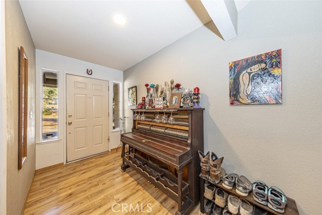 Detail Gallery Image 4 of 31 For 51840 Dale Ln, Oakhurst,  CA 93644 - 4 Beds | 2 Baths