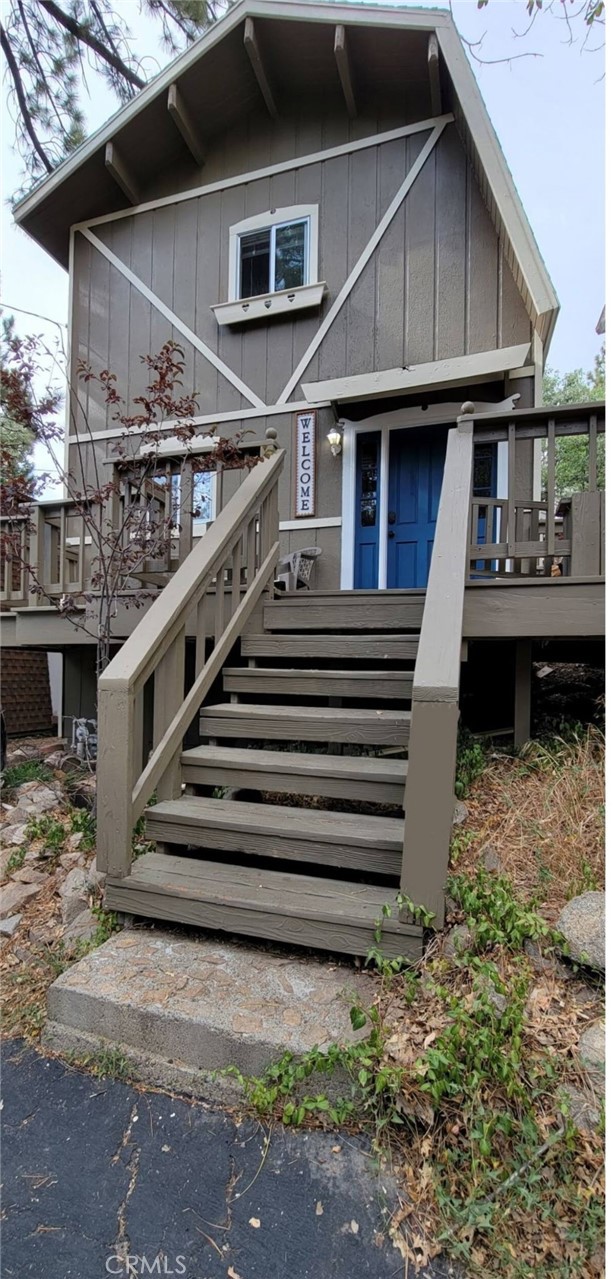 Detail Gallery Image 2 of 10 For 33076 Robin Ln, Running Springs,  CA 92308 - 2 Beds | 1 Baths