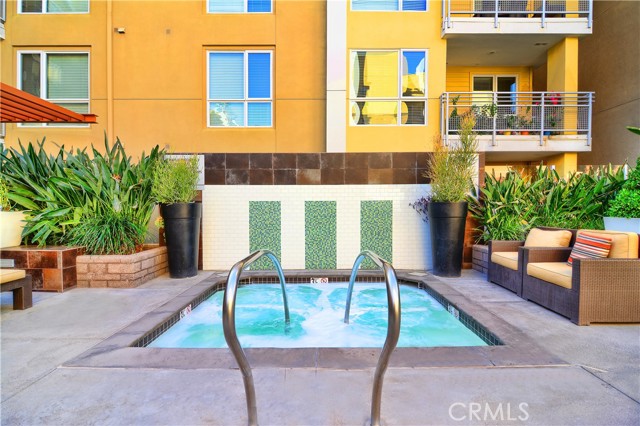 Detail Gallery Image 25 of 27 For 21301 Erwin St #526,  Woodland Hills,  CA 91367 - 1 Beds | 1 Baths