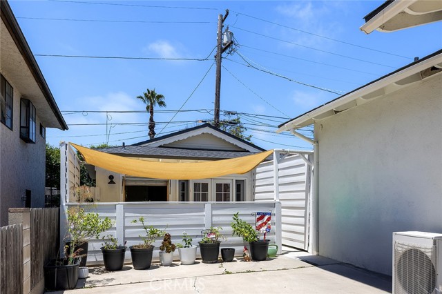 128 Esplanade, San Clemente CA: https://media.crmls.org/medias/83bd7443-8179-4533-9a25-febe8f373ab1.jpg