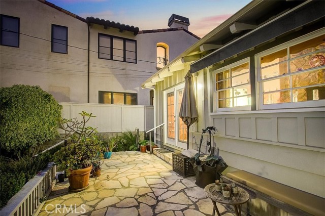 609 15th Street, Manhattan Beach, California 90266, 5 Bedrooms Bedrooms, ,1 BathroomBathrooms,Residential,Sold,15th,SB21193724