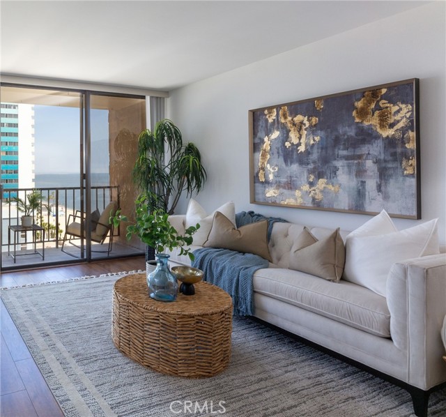 1750 E Ocean Boulevard, Long Beach CA: https://media.crmls.org/medias/83be32ed-1fe5-45da-bb2d-2d4e211ccbe6.jpg