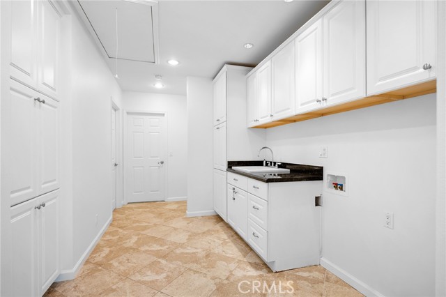 Detail Gallery Image 18 of 31 For 16814 Hartland, Lake Balboa,  CA 91406 - 3 Beds | 2 Baths