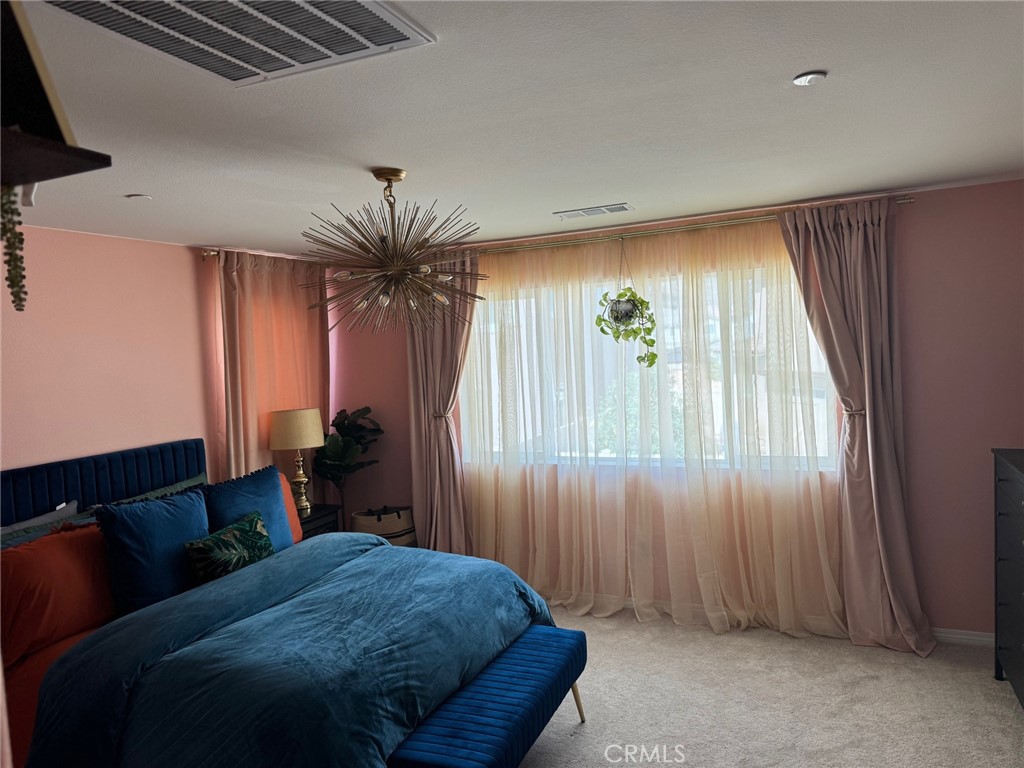 https://media.crmls.org/medias/83bea881-7994-4c84-ba02-3e68da3e8e69.jpg?preset=X-Large
