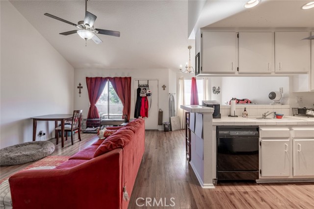 13144 Bromont Avenue, 10 photo 8