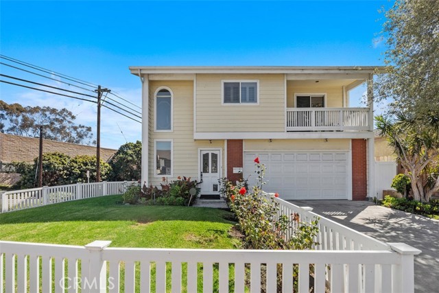 Detail Gallery Image 3 of 34 For 137 W Avenida Cornelio, San Clemente,  CA 92672 - 3 Beds | 2/1 Baths