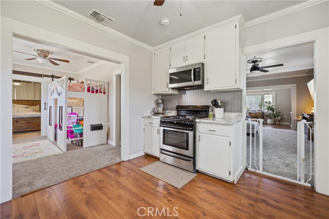 Image 13 of 51 For 4072 Corona Avenue
