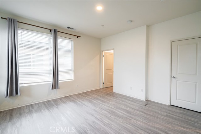 Detail Gallery Image 38 of 53 For 20618 Desert Ash, Winnetka,  CA 91306 - 4 Beds | 4 Baths