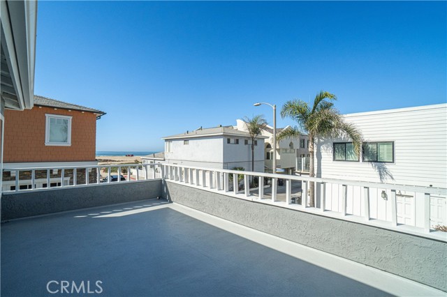 Detail Gallery Image 4 of 19 For 106 Nordina St, Newport Beach,  CA 92663 - 3 Beds | 2 Baths