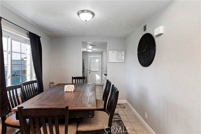 Detail Gallery Image 4 of 23 For 1520 Coulston St #13,  San Bernardino,  CA 92408 - 2 Beds | 2 Baths