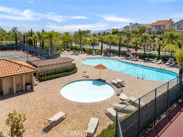 19900 Mariposa Creek Way Way, Porter Ranch CA: https://media.crmls.org/medias/83c28753-cb9b-45ba-846e-da946b2de5d8.jpg