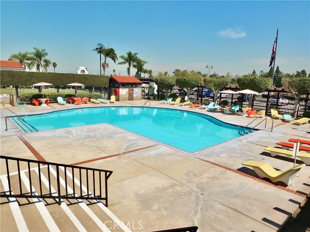 Detail Gallery Image 17 of 26 For 2601 Victoria St #419,  Rancho Dominguez,  CA 90220 - 2 Beds | 2 Baths