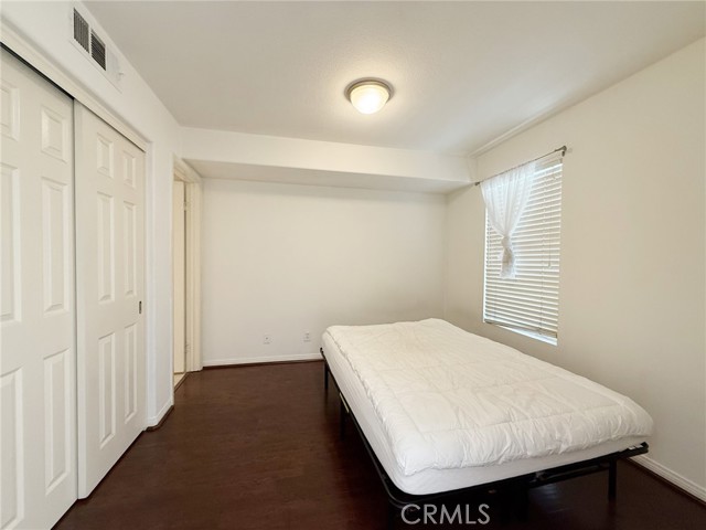 424 Silk Tree, Irvine CA: https://media.crmls.org/medias/83c31f90-ba8b-43f6-91fb-bb20b8cb4de4.jpg