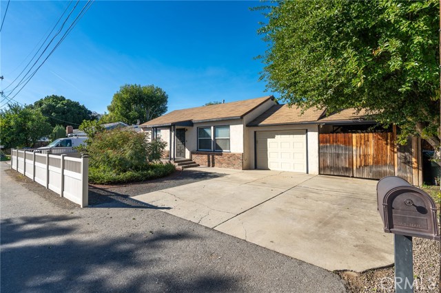 Detail Gallery Image 3 of 28 For 10669 Renner, Riverside,  CA 92505 - 2 Beds | 1 Baths