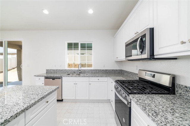 Image 4 of 8 For 9657 Summertime Ter